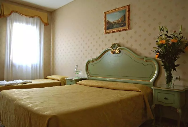 Fotos del hotel Locanda Armizo:  10