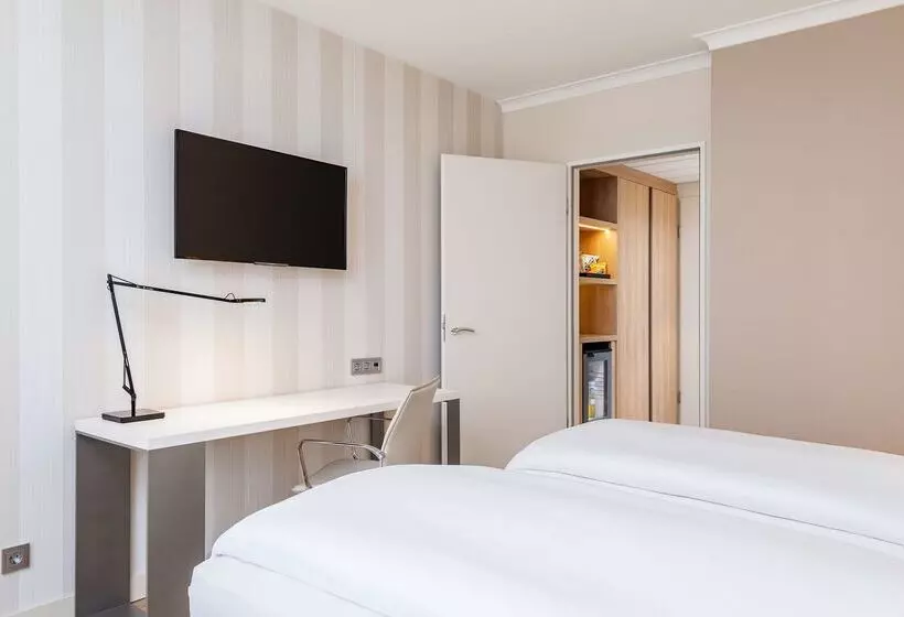 Fotos del hotel Nh Berlin Alexanderplatz:  5