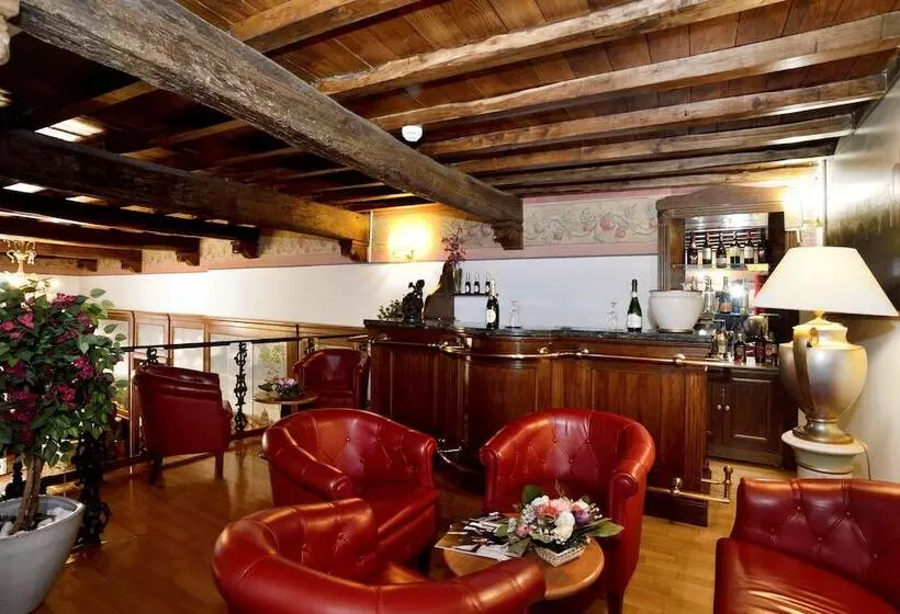 Fotos del hotel Pantheon:  6