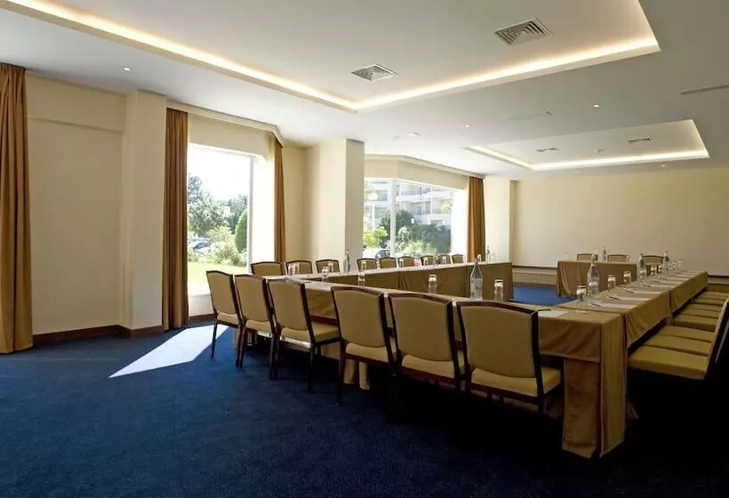 Fotos del hotel Portobay Falesia:  4