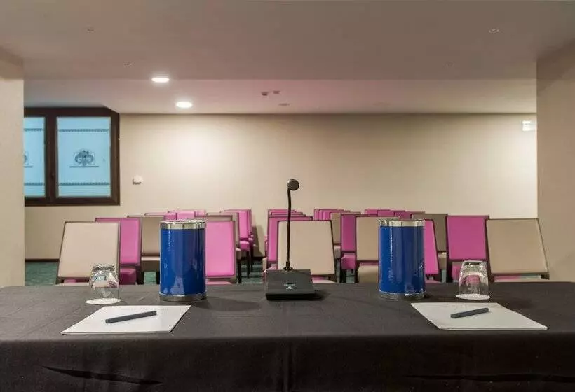 Fotos del hotel The Brand:  18