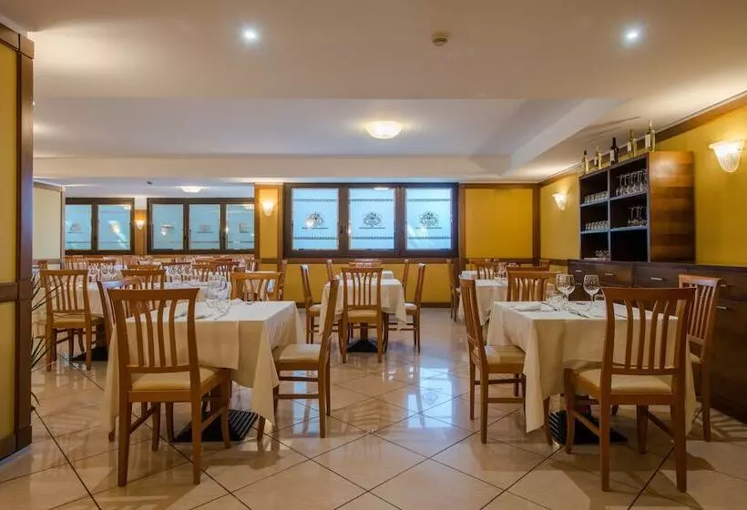 Fotos del hotel The Brand:  10