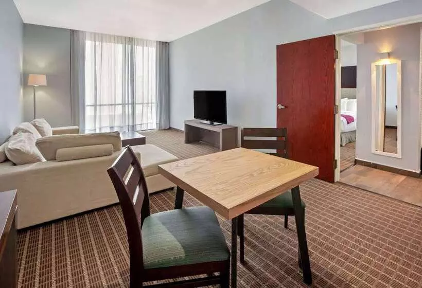 Fotos del hotel La Quinta By Wyndham Monterrey Centro:  21