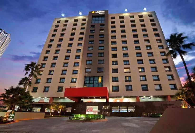 Fotos del hotel La Quinta By Wyndham Monterrey Centro:  1