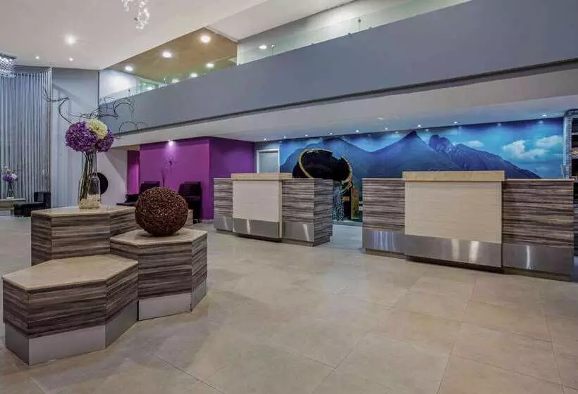 Fotos del hotel La Quinta By Wyndham Monterrey Centro:  4