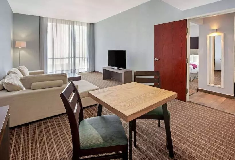 Fotos del hotel La Quinta By Wyndham Monterrey Centro:  20