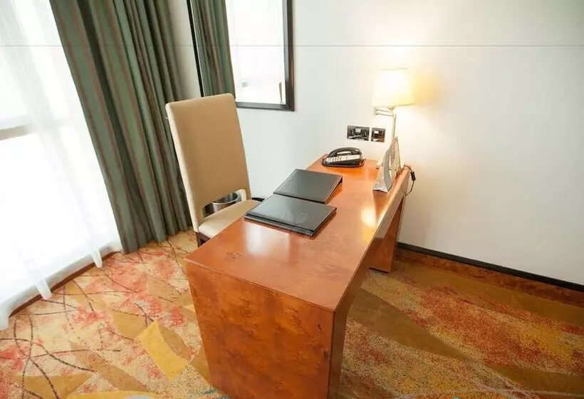 Fotos del hotel Millennium Airport Hotel Dubai:  50