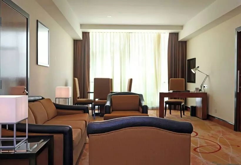 Fotos del hotel Millennium Airport Hotel Dubai:  77
