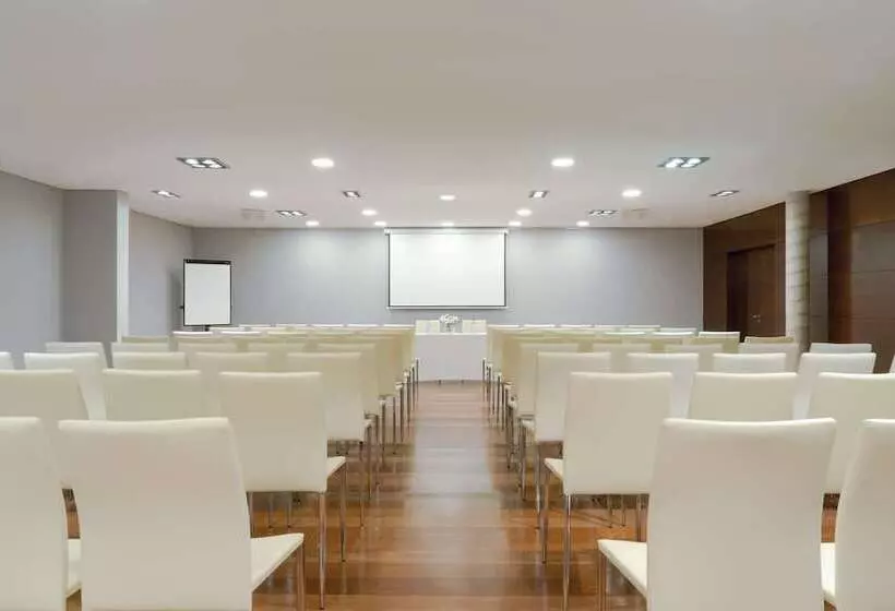 Fotos del hotel Nh Montevideo Columbia:  25