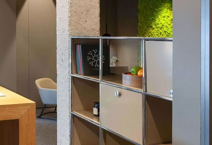 Fotos del hotel Ibis Styles Pamplona Noain:  22