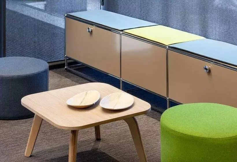 Fotos del hotel Ibis Styles Pamplona Noain:  16