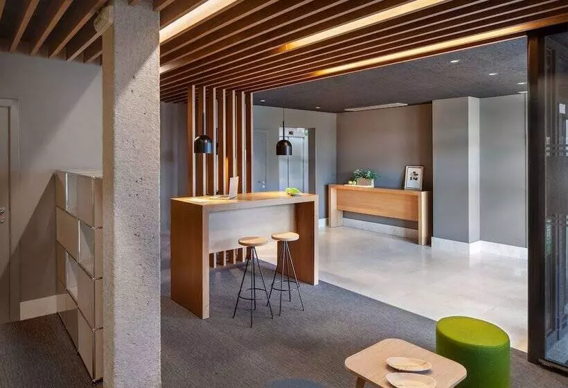 Fotos del hotel Ibis Styles Pamplona Noain:  13