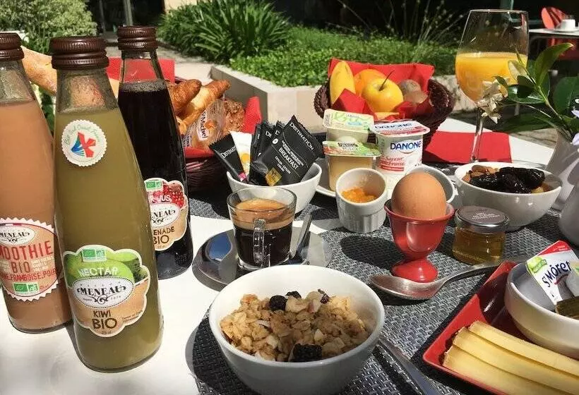 Fotos del hotel Hôtel La Maison Bord Eaux:  3