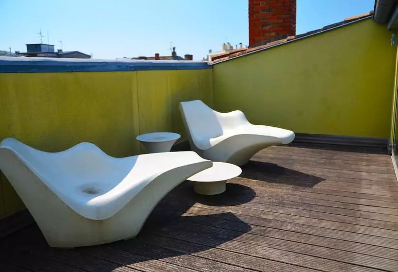 Fotos del hotel Hôtel La Maison Bord Eaux:  5