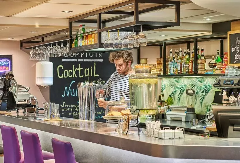 Fotos del hotel Campanile Lyon Centre  Berges Du Rhône:  11