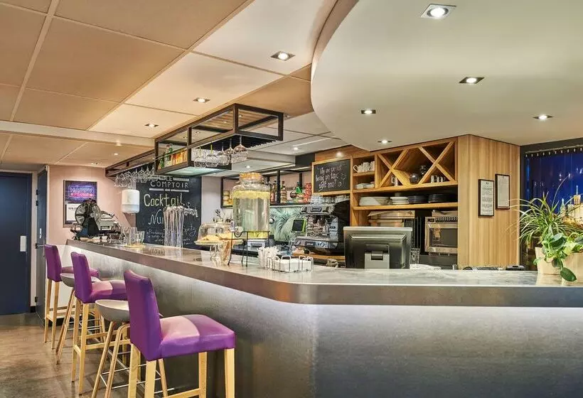 Fotos del hotel Campanile Lyon Centre  Berges Du Rhône:  8