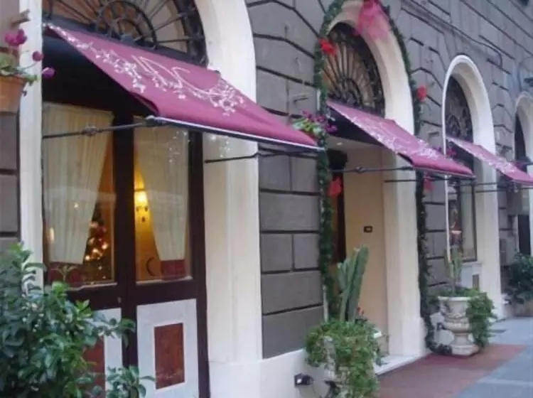 Fotos del hotel Dina:  16