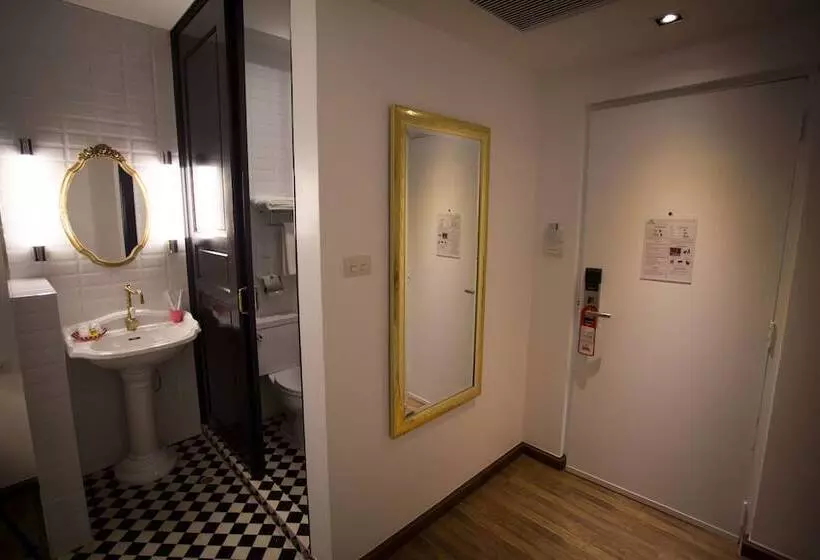 Fotos del hotel First House:  25