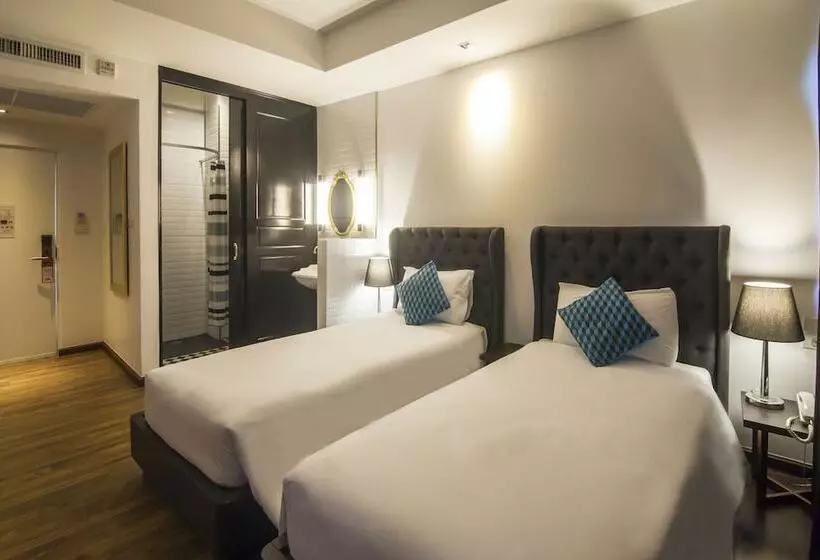 Fotos del hotel First House:  18