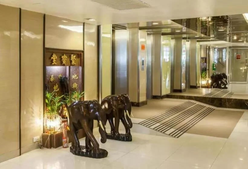 Fotos del hotel First House:  9