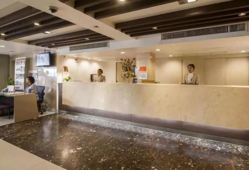 Fotos del hotel First House:  3