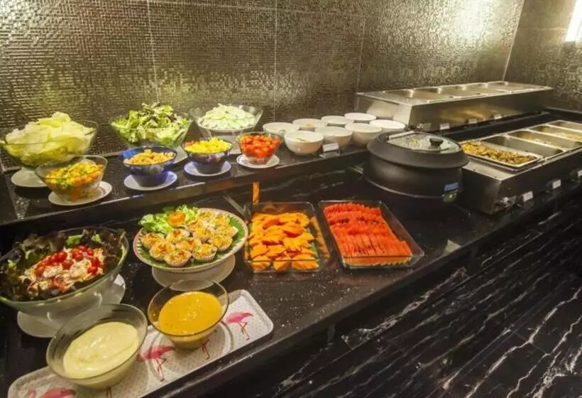 Fotos del hotel First House:  4