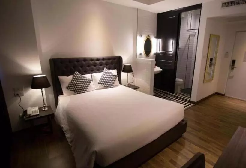 Fotos del hotel First House:  8