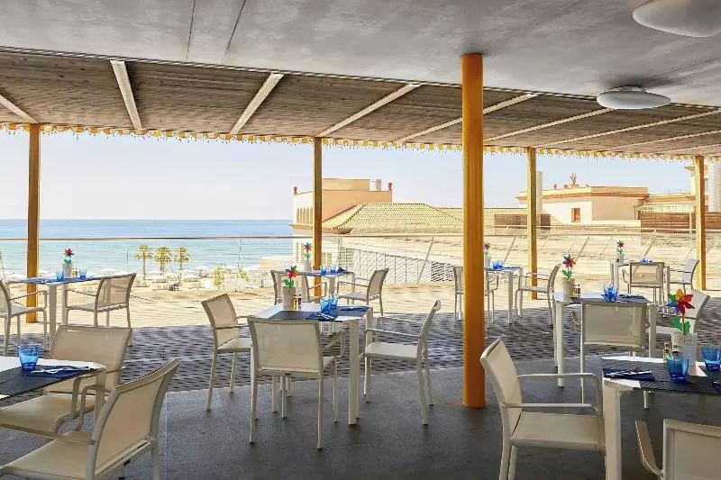 Fotos del hotel Le Meridien Ra Beach Hotel And Spa:  19