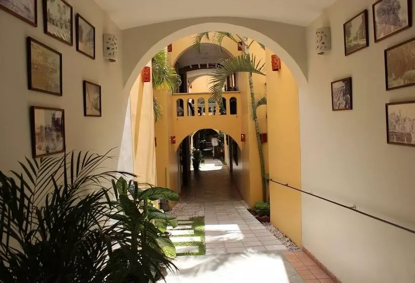 Fotos del hotel Casa Conzatti:  2