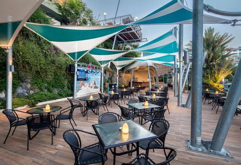 Fotos del hotel Pine Bay Holiday Resort:  17