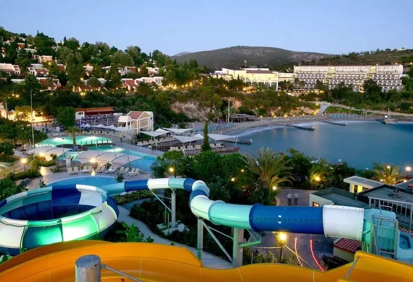 Fotos del hotel Pine Bay Holiday Resort:  2