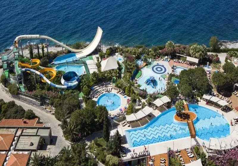 Fotos del hotel Pine Bay Holiday Resort:  21