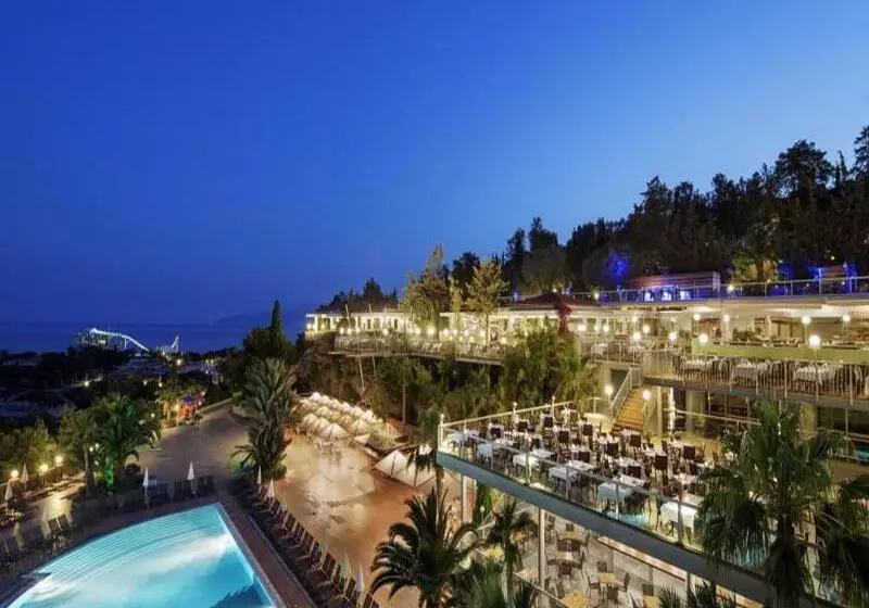 Fotos del hotel Pine Bay Holiday Resort:  24