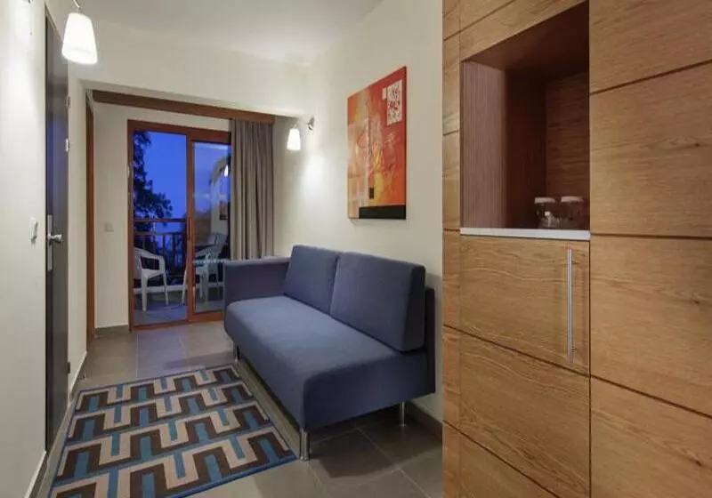 Pine Bay Holiday Resort