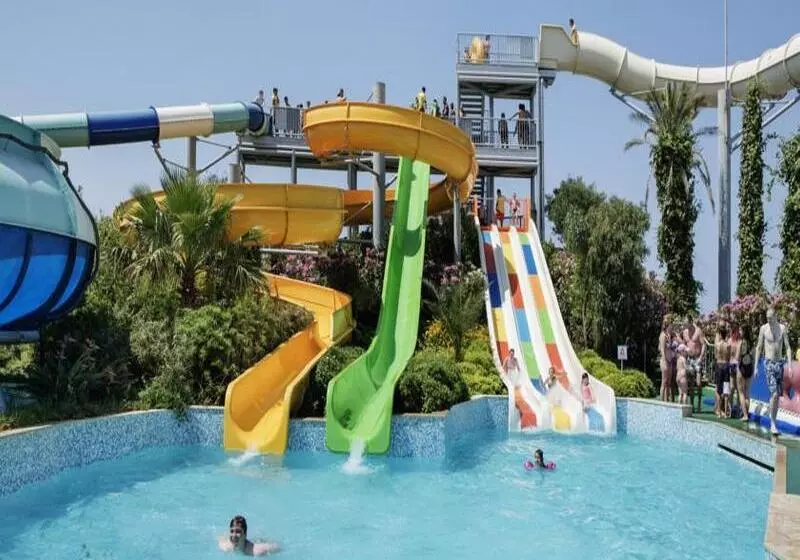 Fotos del hotel Pine Bay Holiday Resort:  18