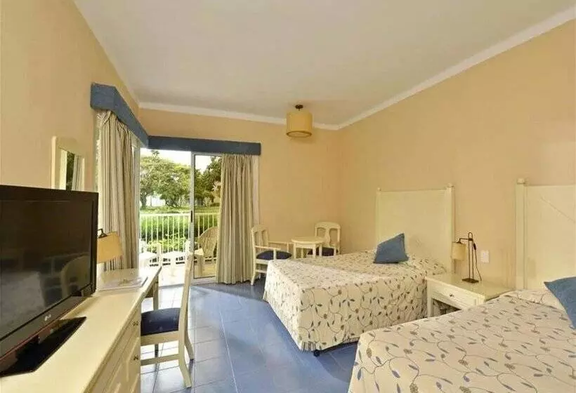 Fotos del hotel Iberostar Tainos:  3