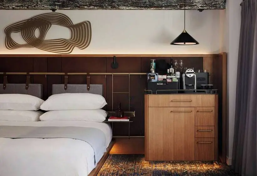 Pier One Sydney Harbour, Autograph Collection