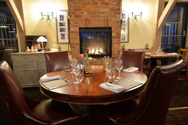 Fotos del hotel The Hare And Hounds  & The Barn:  2