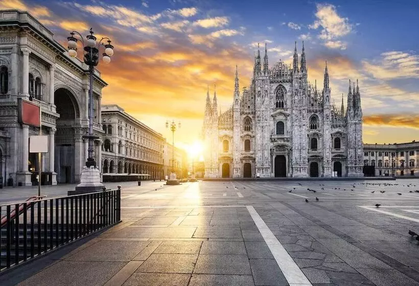 Fotos del hotel Holiday Inn Milan  Garibaldi Station:  25