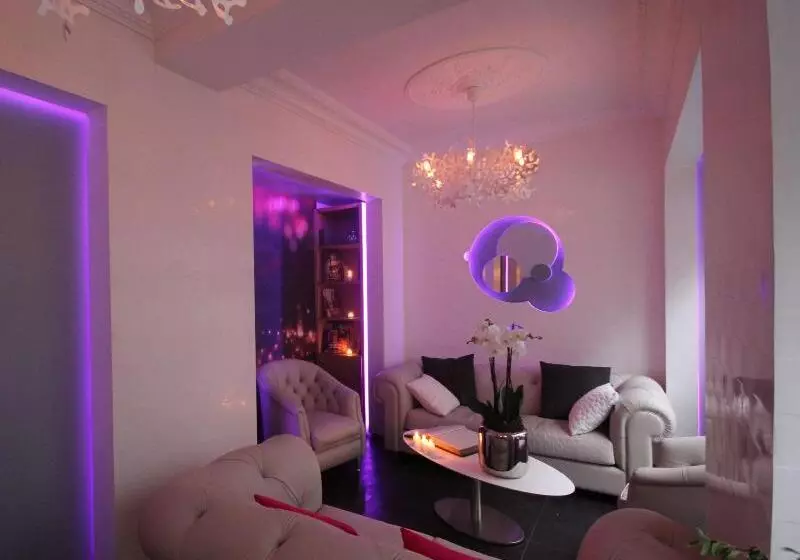 Fotos del hotel Hôtel Lumières Montmartre Paris:  12