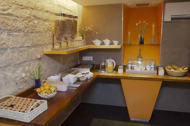 Fotos del hotel Hôtel Lumières Montmartre Paris:  8