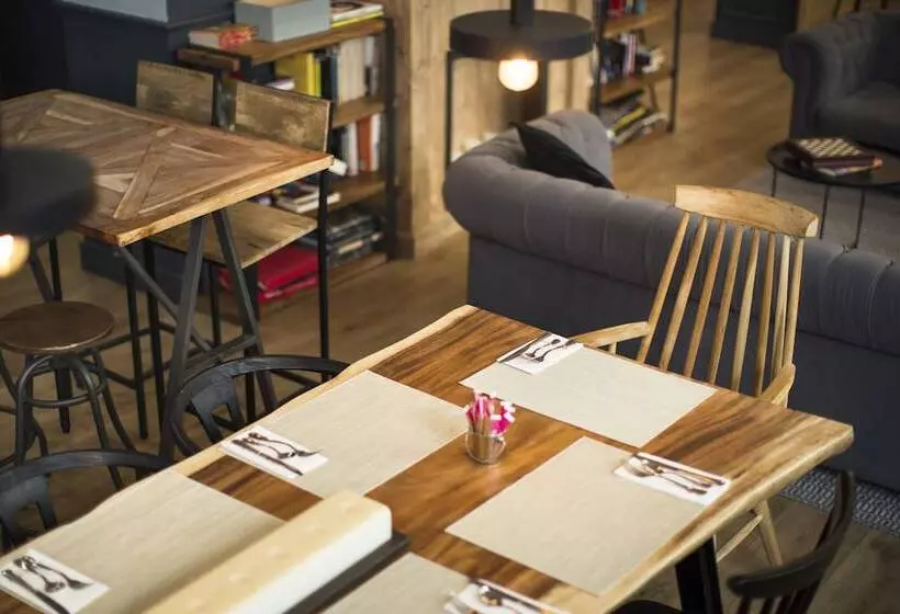 Fotos del hotel Petit Palace Triball:  8