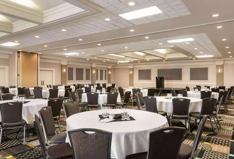 Fotos del hotel Royal  Calgary, Trademark Collection By Wyndham:  10