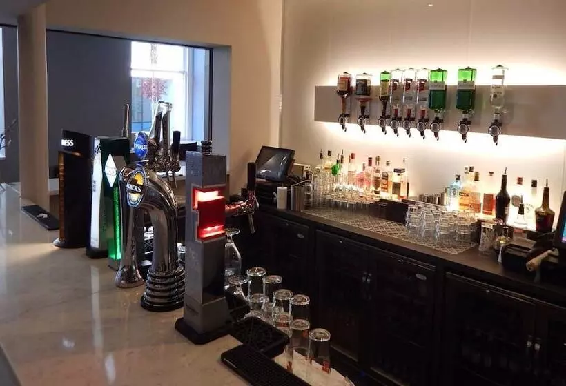 Fotos del hotel Ten Square:  4