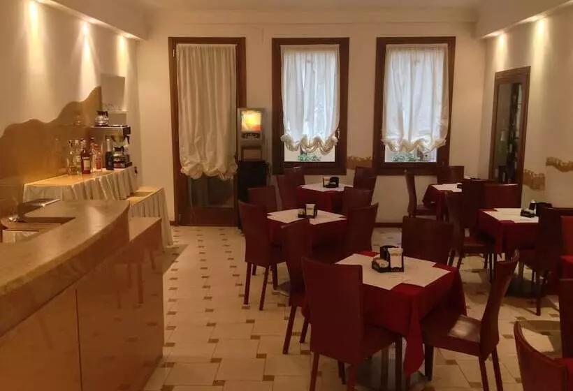 Fotos del hotel Agli Artisti:  12