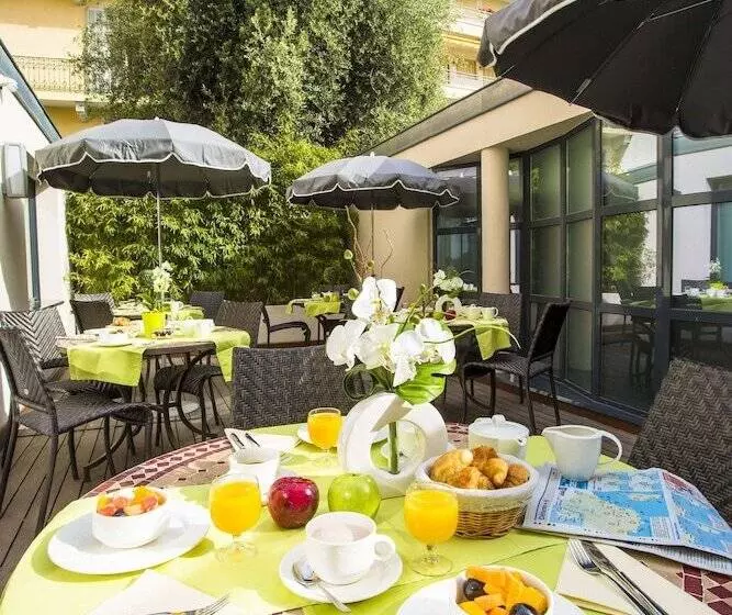 Fotos del hotel Best Western Plus Cannes Riviera & Spa:  19