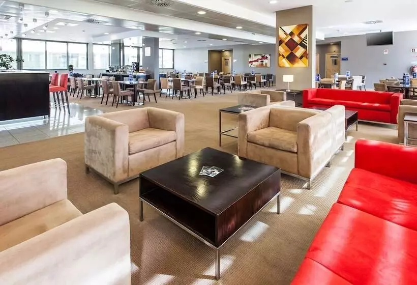 Fotos del hotel Holiday Inn Express Lisbonoeiras, An Ihg:  3