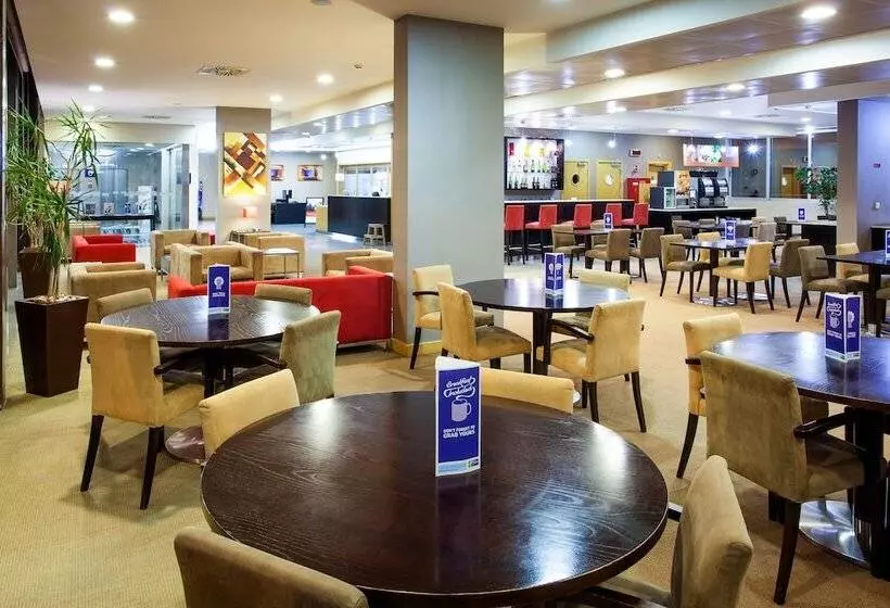 Fotos del hotel Holiday Inn Express Lisbonoeiras, An Ihg:  18