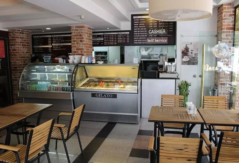 Fotos del hotel Crown Insadong:  12