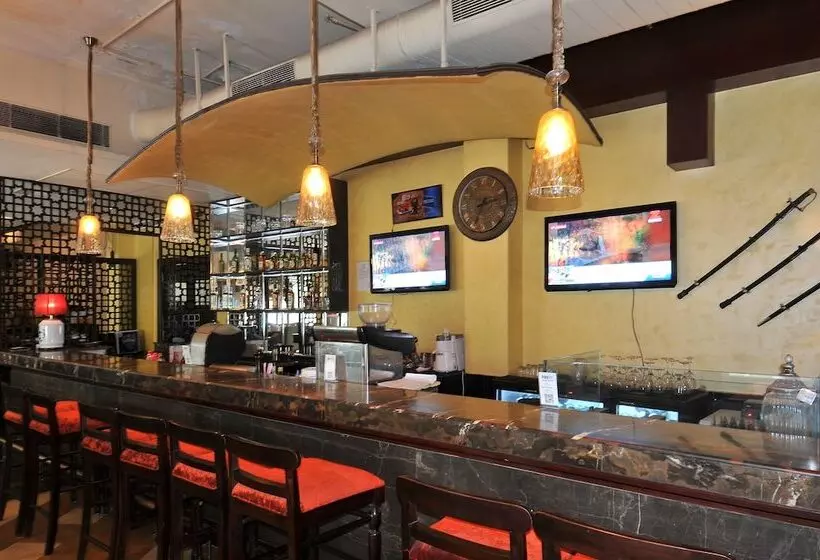 Fotos del hotel Qutub Residency:  4